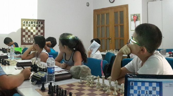 Antalya Büyük Ustalar Satranç Kulübü Bahçelievler Şubesinde Eğitim Zamanı